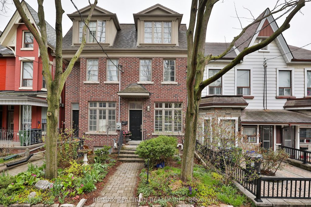 Photo of 51B Foxley Street, Toronto, ON M6J 1P9 (MLS # C13098390)