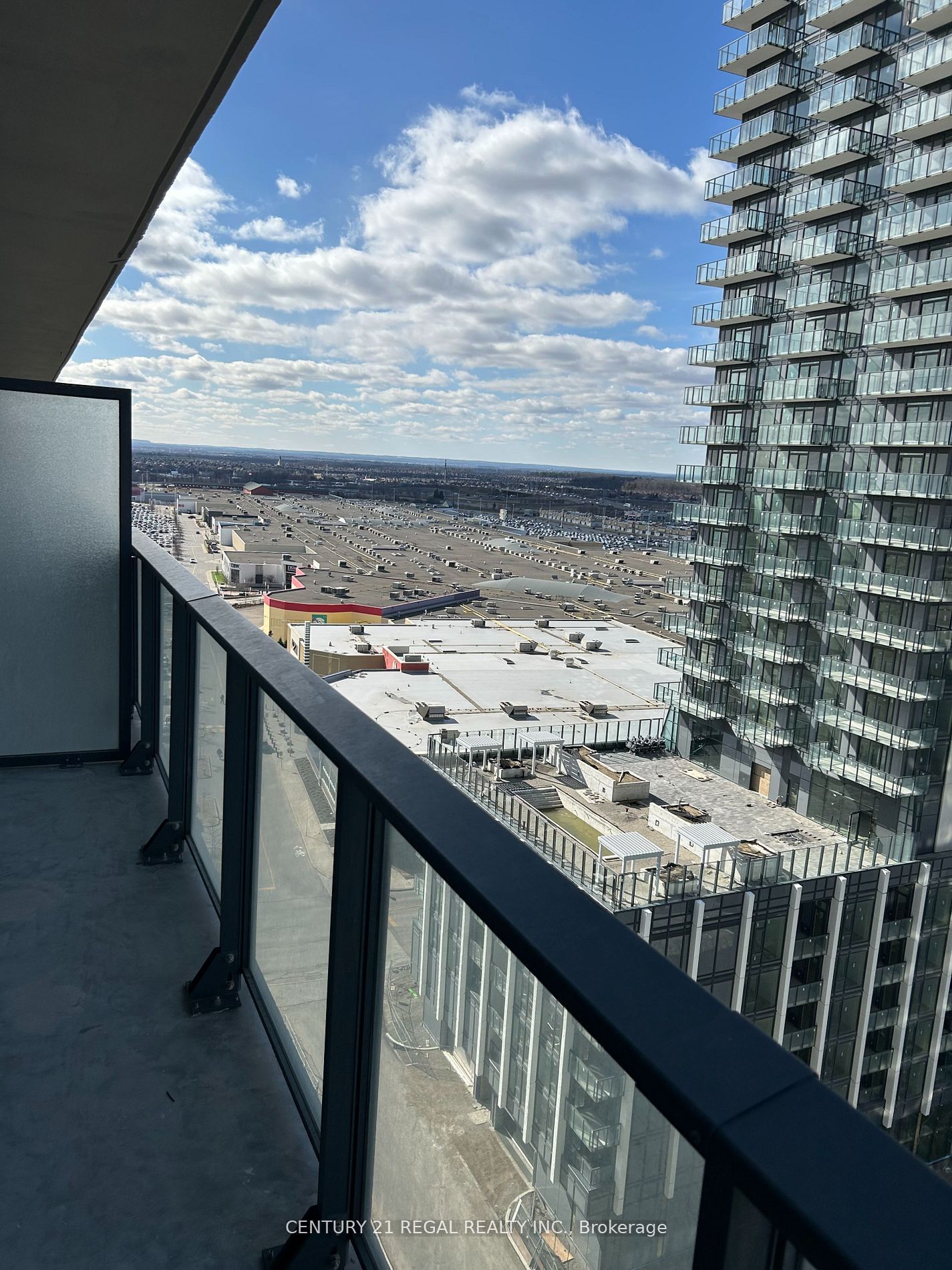 8960 Jane Street 1519