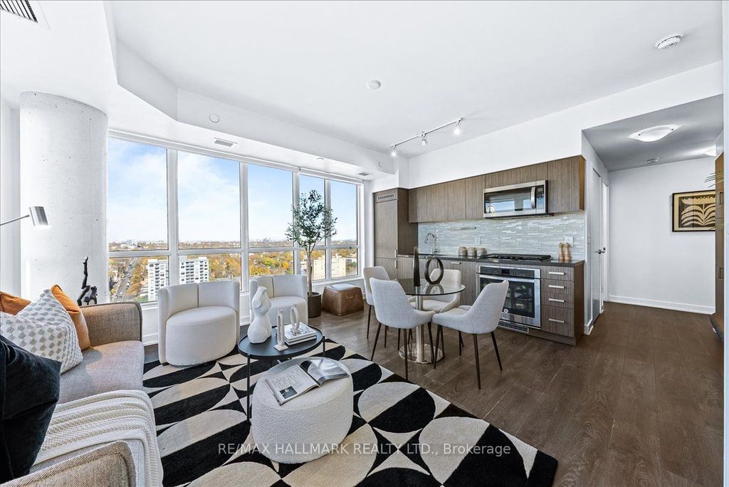Photo of 501 St Clair Avenue W #1811, Toronto, ON M5P 0A2 (MLS # C12361718)