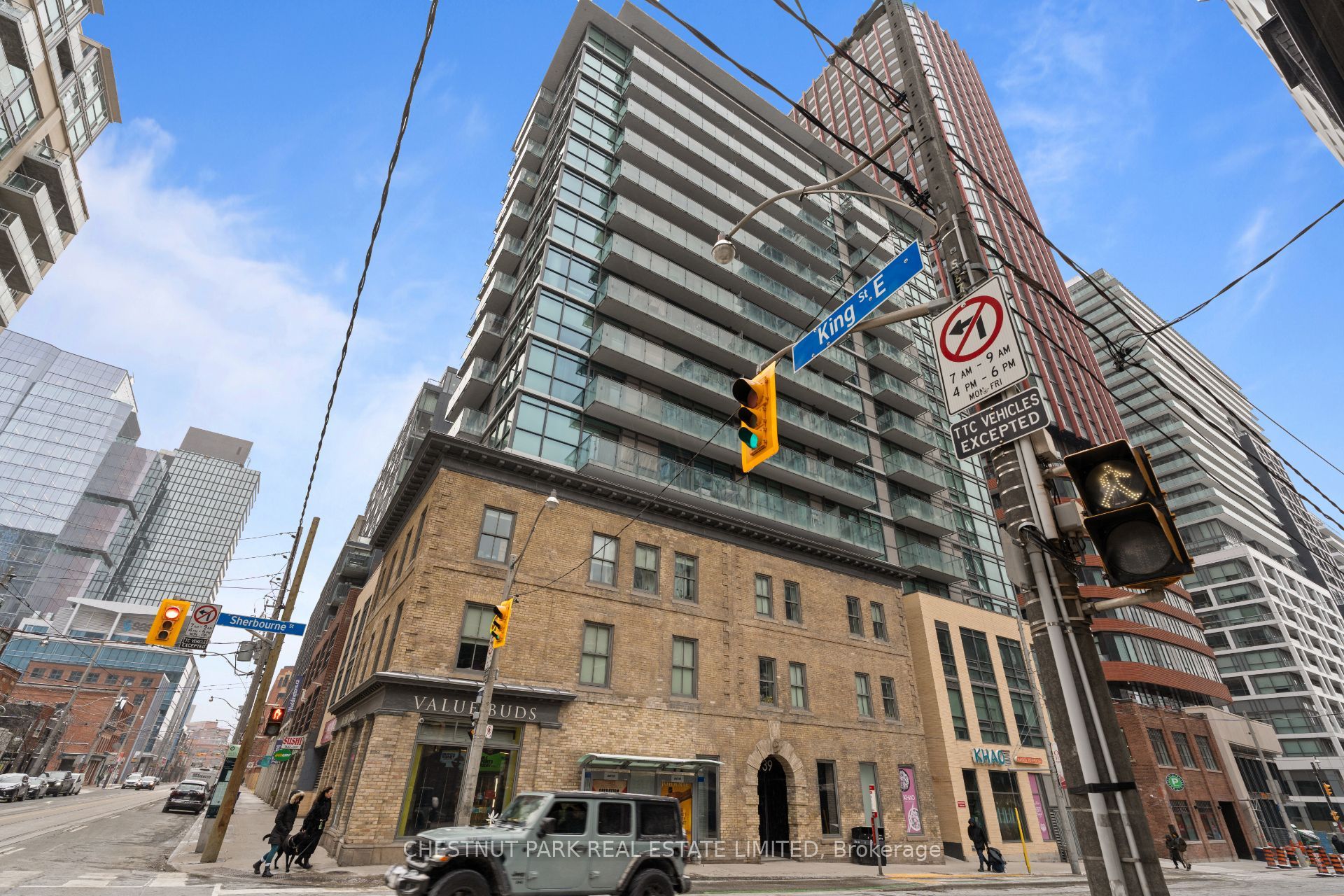 39 Sherbourne Street 301