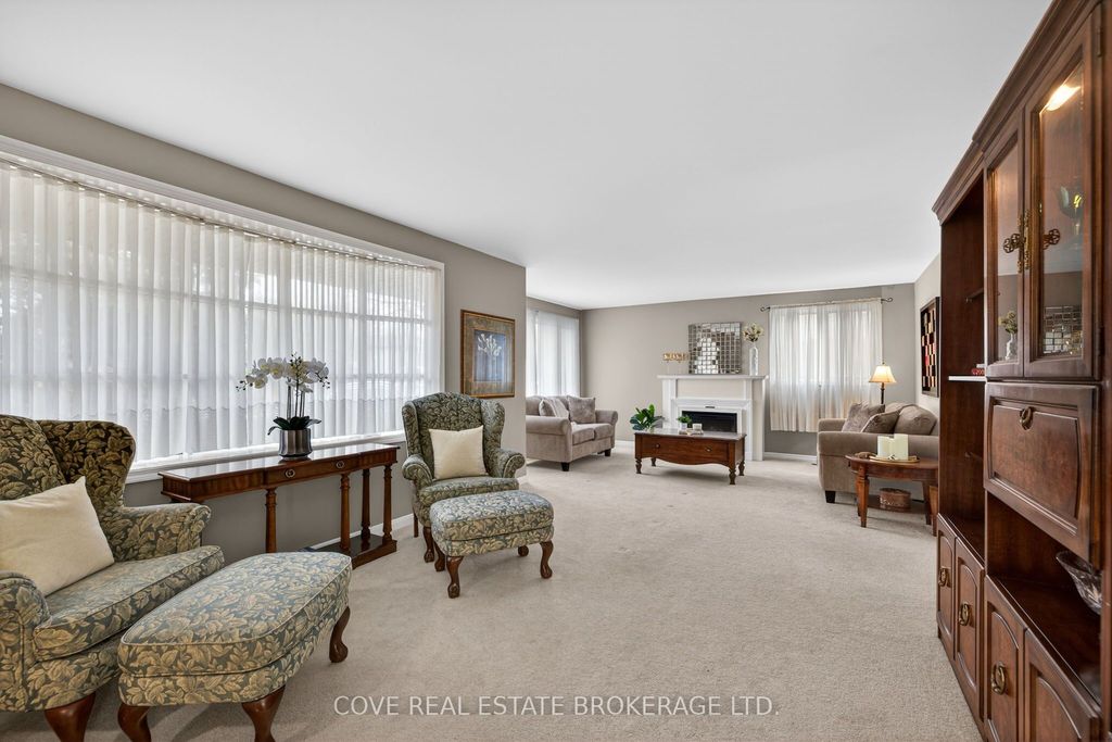 Photo of 70 Elmgrove Crescent, London South, ON N6J 4H1 (MLS # X12861036)