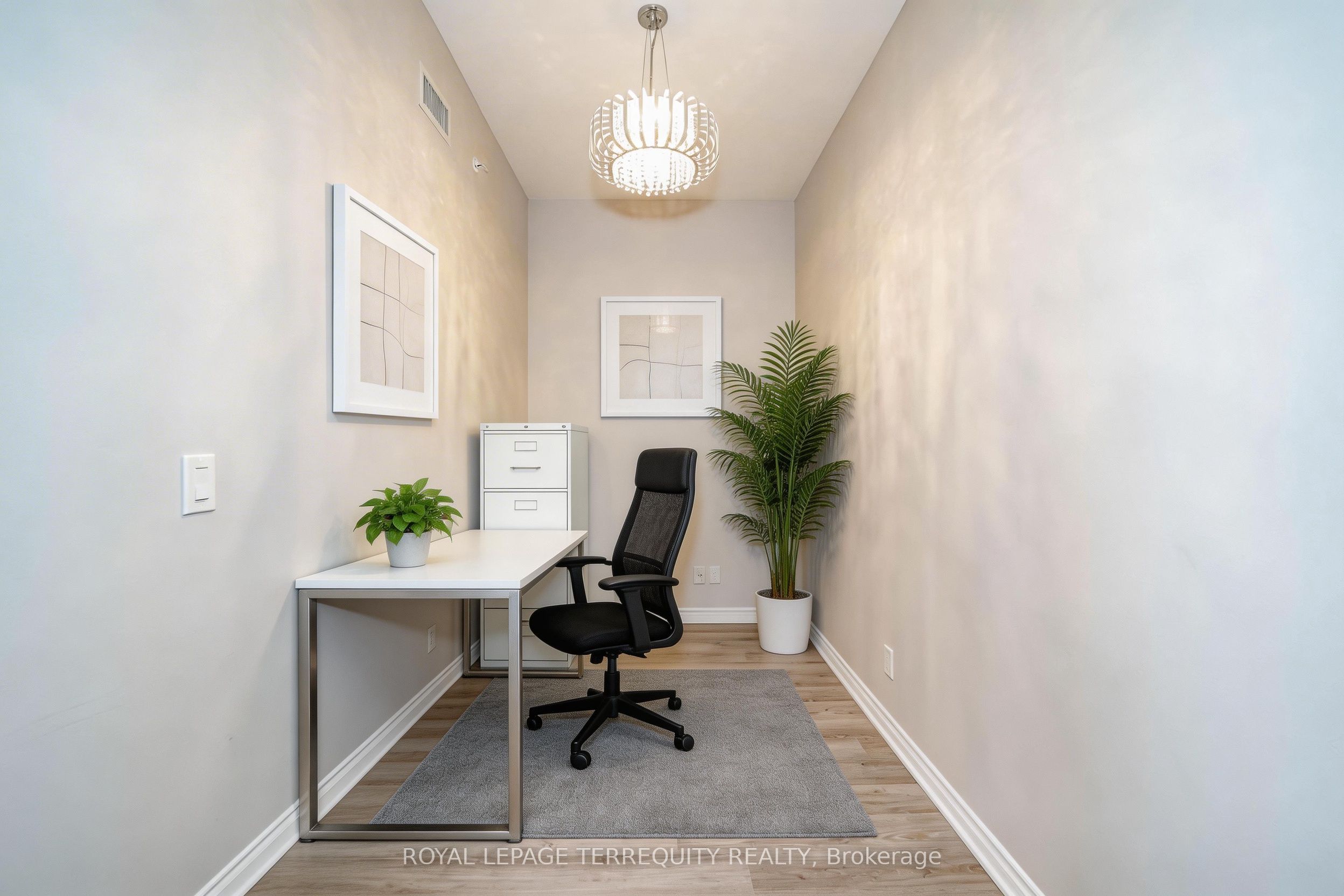 11611 Yonge Street 728