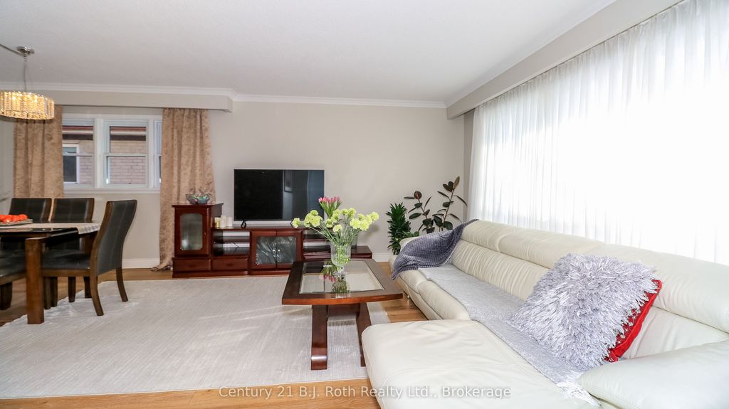 Photo of 156 The Westway N/A, Toronto, ON M9P 2C1 (MLS # W12963056)