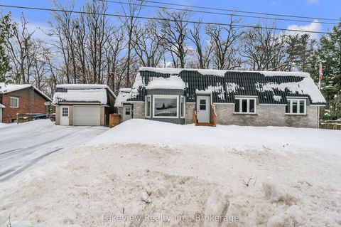 Photo of 3914 ROSEMARY Lane W, Innisfil, ON L9S 2L6 (MLS # N12682670)