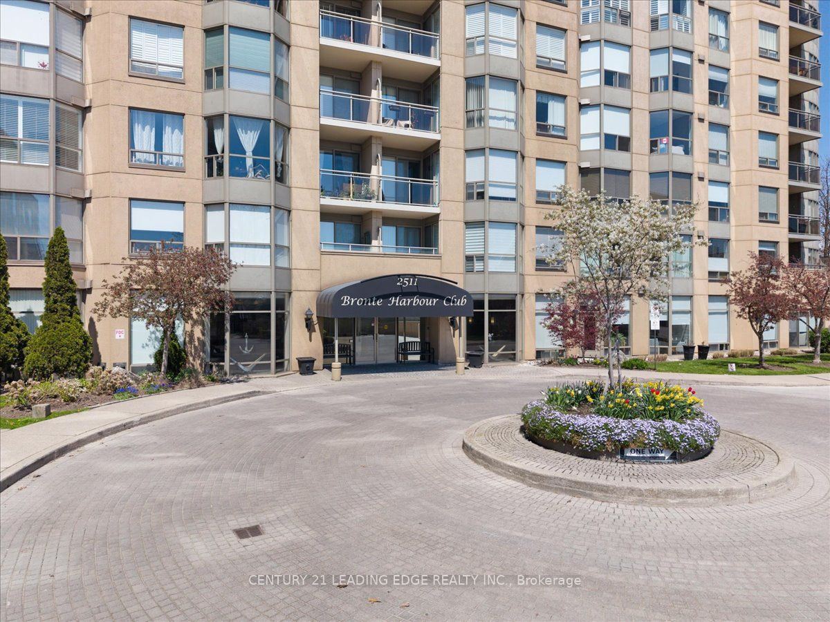 2511 Lakeshore Road W 719