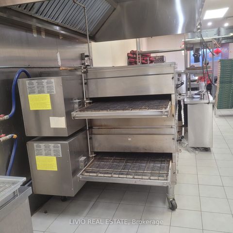 11 Westmore Drive 6 Toronto ON M9V 3Y6