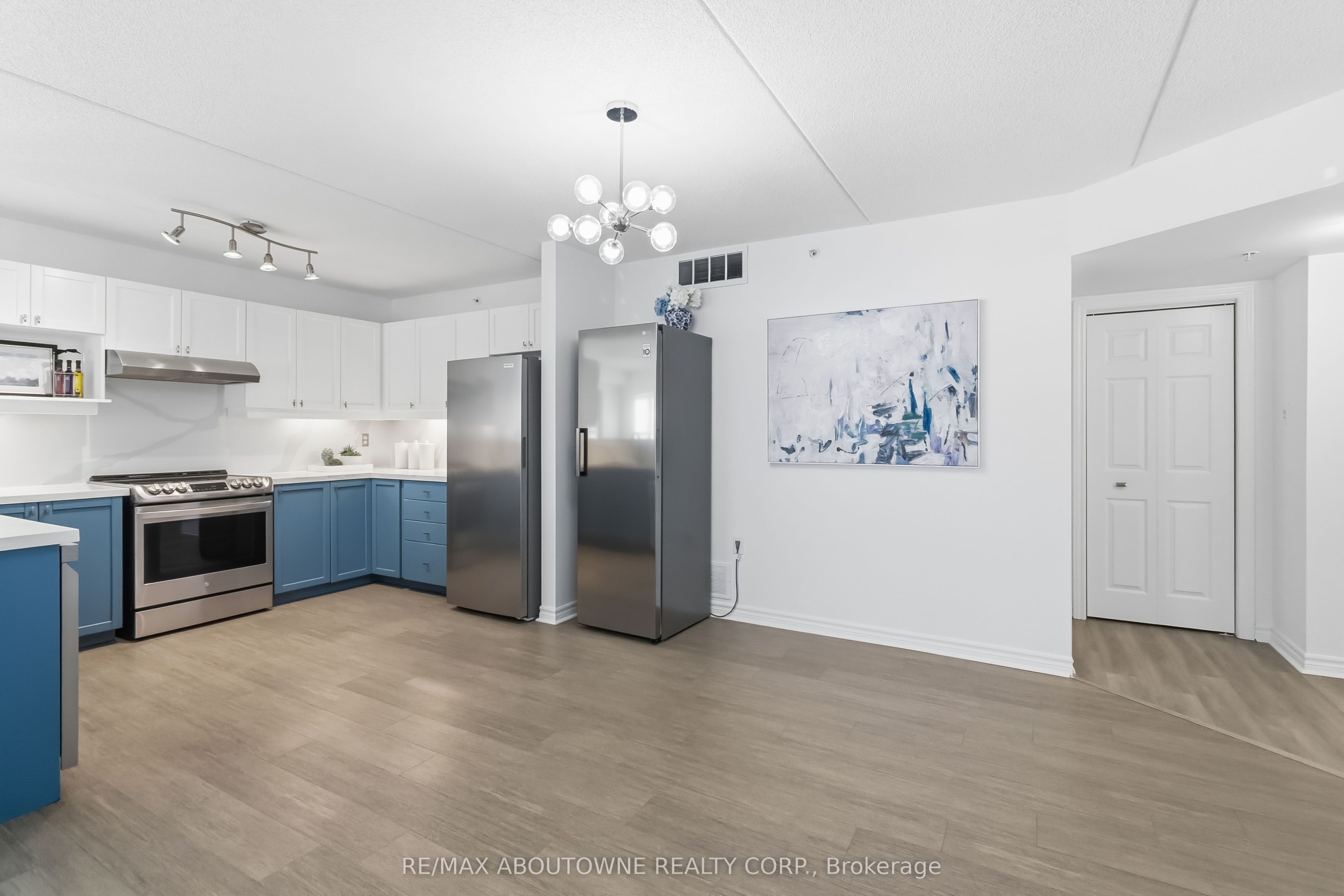 1340 Main Street E 113