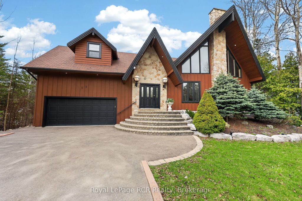Photo of 53 Broadview Street, Collingwood, ON L9Y 0X2 (MLS # S13038484)