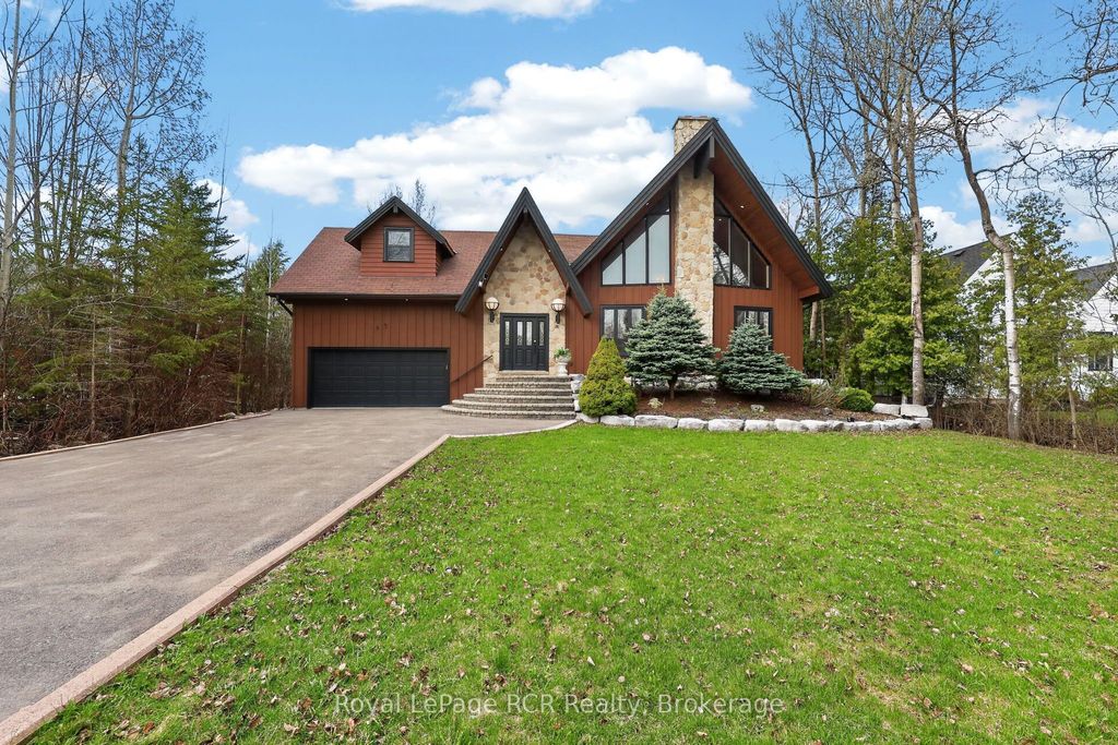Photo of 53 Broadview Street, Collingwood, ON L9Y 0X2 (MLS # S13038484)