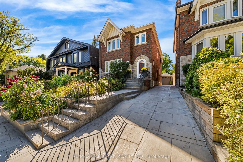 Photo of 814 Duplex Avenue, Toronto, ON M4R 1W7 (MLS # C13027466)