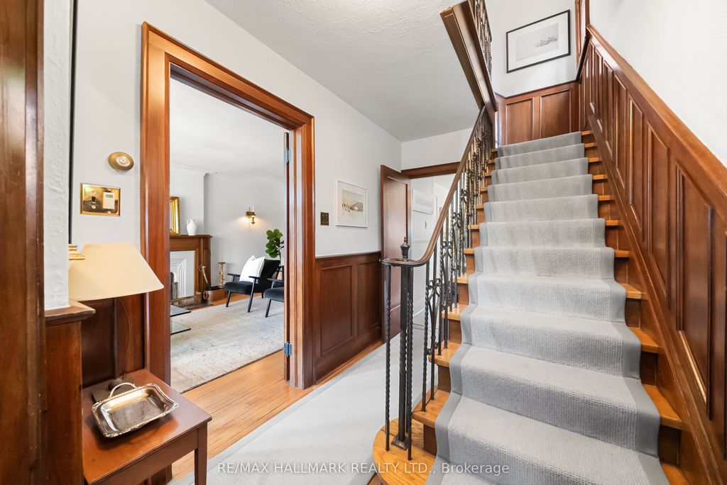 Photo of 814 Duplex Avenue, Toronto, ON M4R 1W7 (MLS # C13027466)
