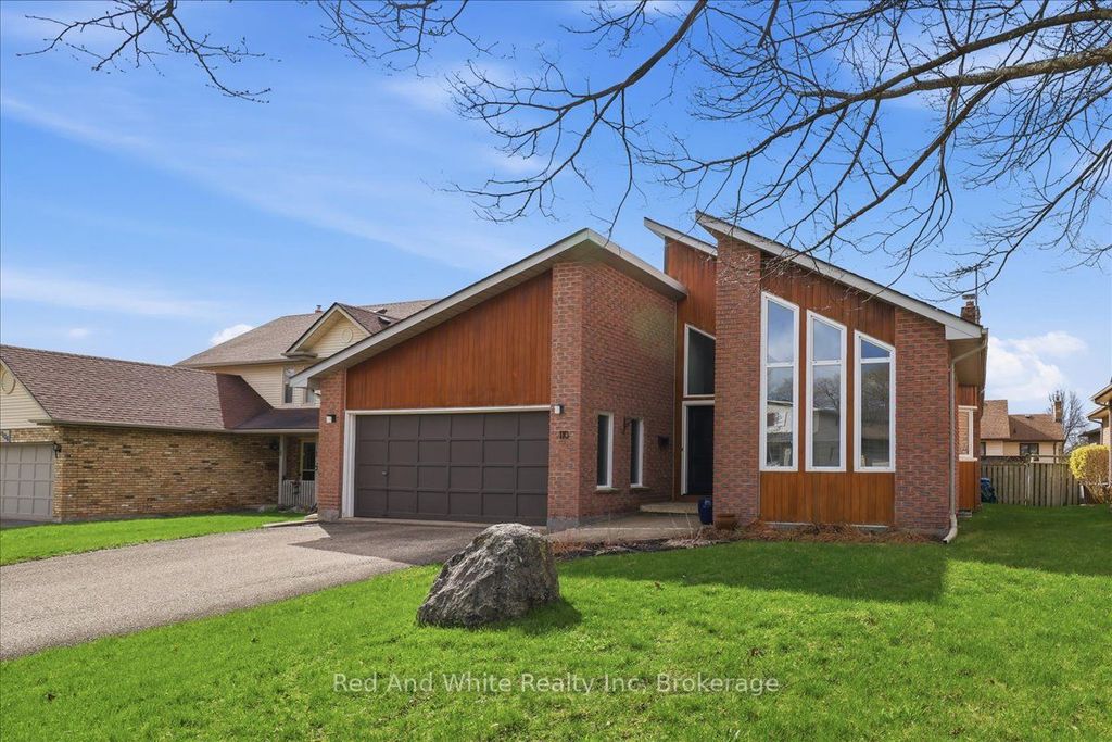 Photo of 110 Milton Avenue W, Cambridge, ON N3C 3W5 (MLS # X13018420)
