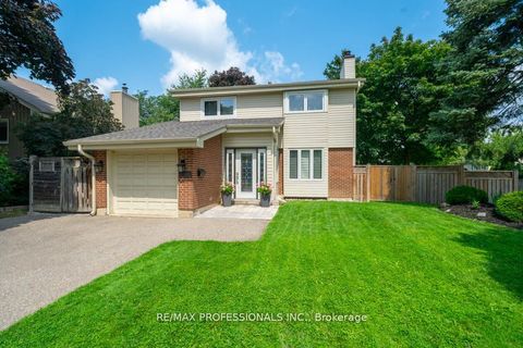 4199 Gayling Gardens Mississauga ON L5L 1Z8