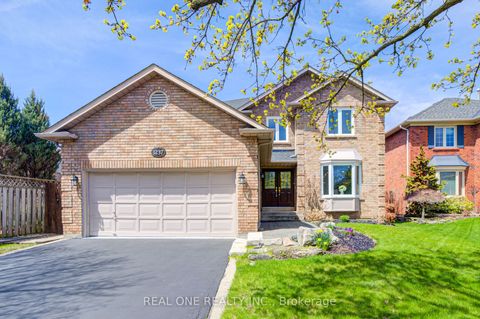 1237 Woodview Drive Oakville ON L6M 2M5