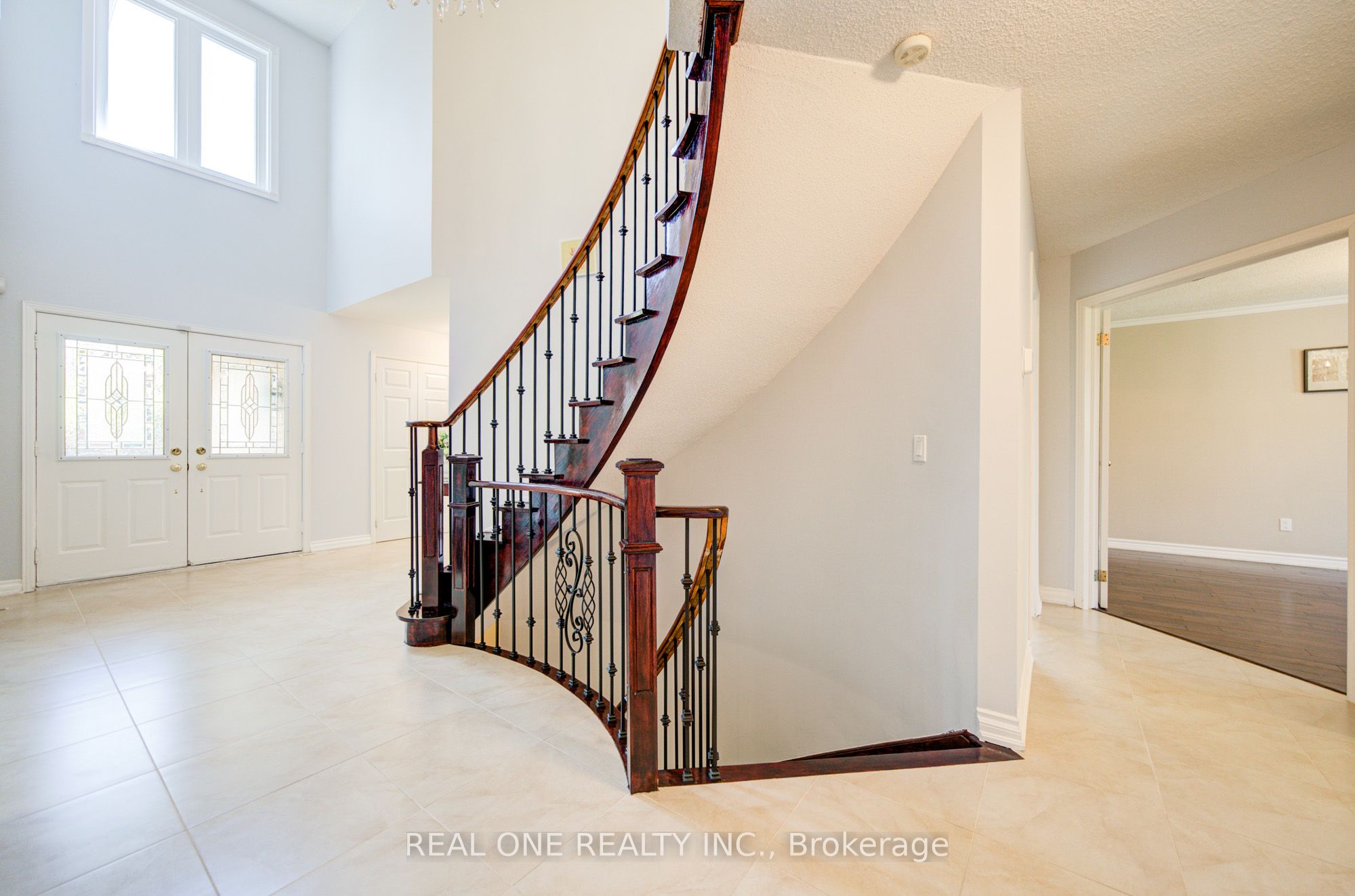 1237 Woodview Drive