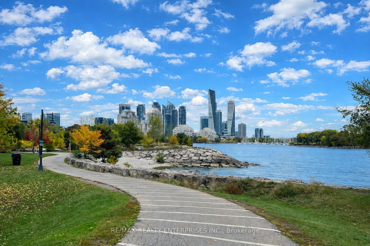 11 Superior Avenue TH1