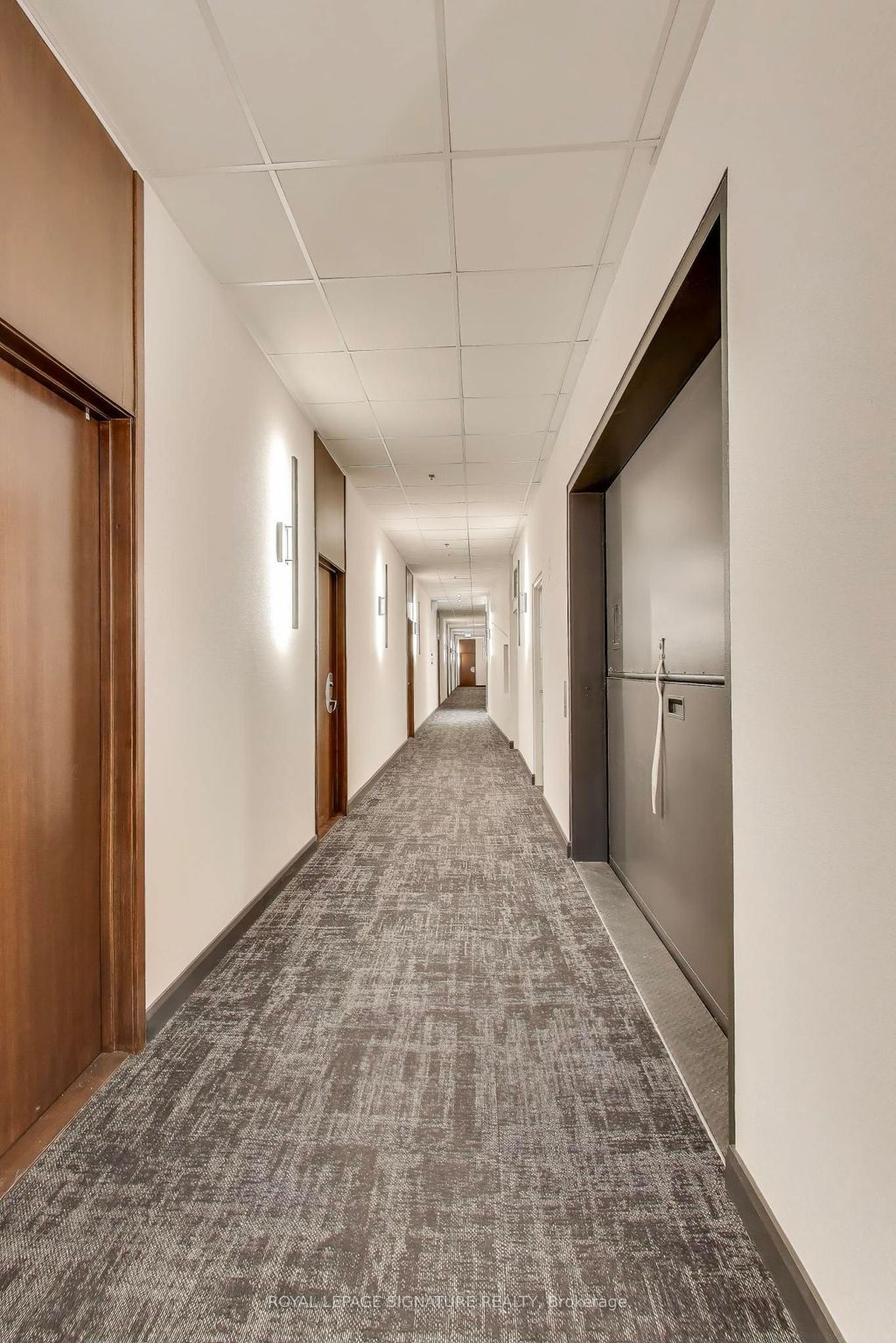 Photo of 700 King Street W #801, Toronto, ON M5V 2Y6 (MLS # C12729982)