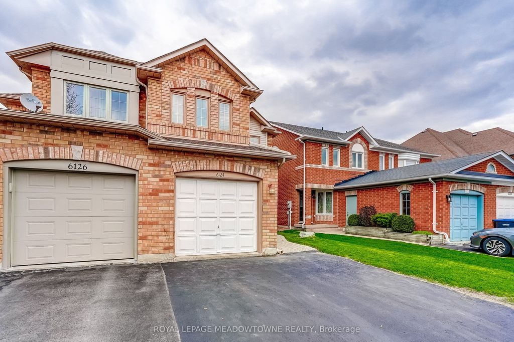 Photo of 6124 Clover Ridge Crescent, Mississauga, ON L5N 7B2 (MLS # W13074780)