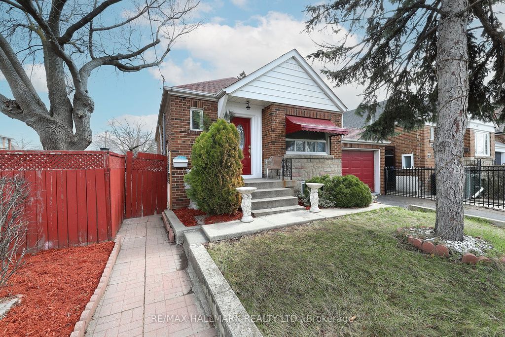 Photo of 2095 Keele Street, Toronto, ON M6M 3Y8 (MLS # W12969892)