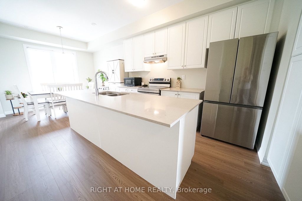 Photo of 185 Bedrock Drive #23, Hamilton, ON L8J 0M5 (MLS # X13459746)