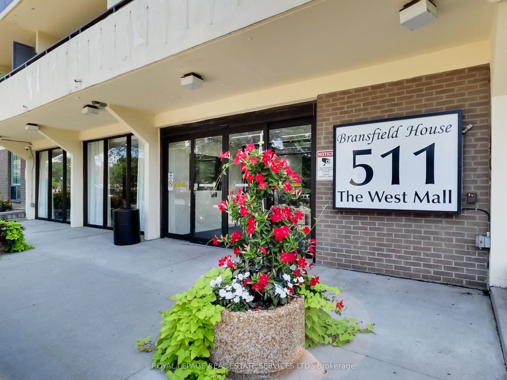 Photo of 511 The West Mall Road #702, Toronto, ON M9C 1G5 (MLS # W13714722)