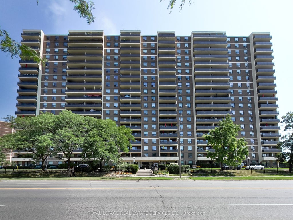 Photo of 511 The West Mall Road #702, Toronto, ON M9C 1G5 (MLS # W13714722)