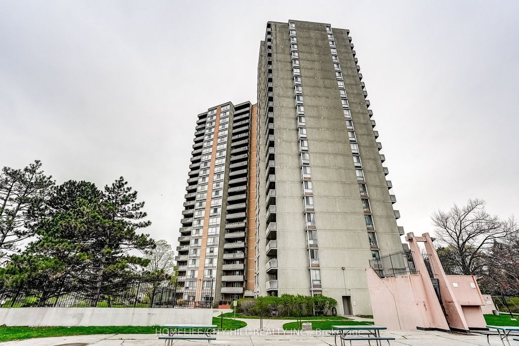 Photo of 10 Martha Eaton Way #1508, Toronto, ON M6M 5B3 (MLS # W13064384)