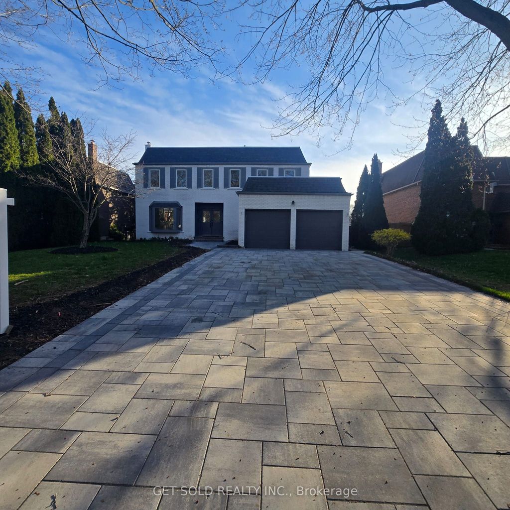 Photo of 1768 Sherwood Forrest Circle, Mississauga, ON L5K 2H6 (MLS # W13036578)