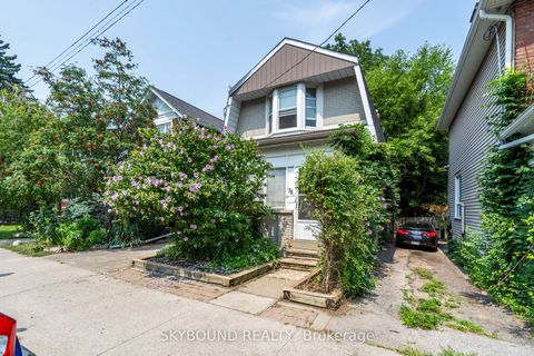 76 Eastwood Road Toronto ON M4L 2C8