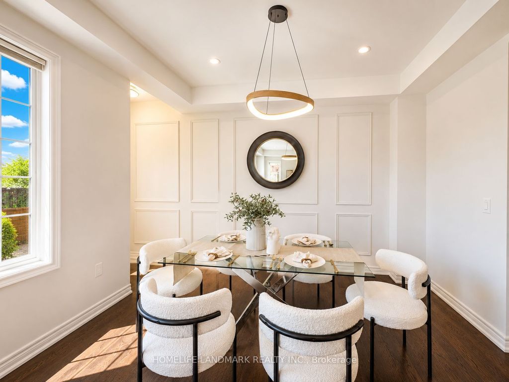 Photo of 22 Walter Proctor Road, East Gwillimbury, ON L9N 0P1 (MLS # N13564696)