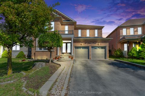 39 Darren Road Brampton ON L6P 1Z5