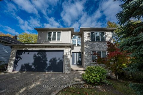 82 Grandview Avenue Markham ON L3T 1H4