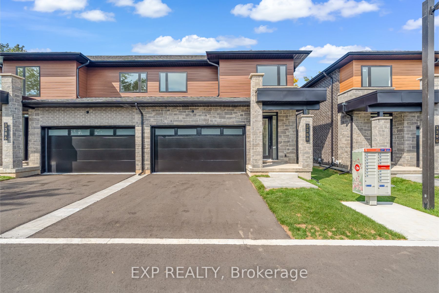 2154 Walkers Line 7