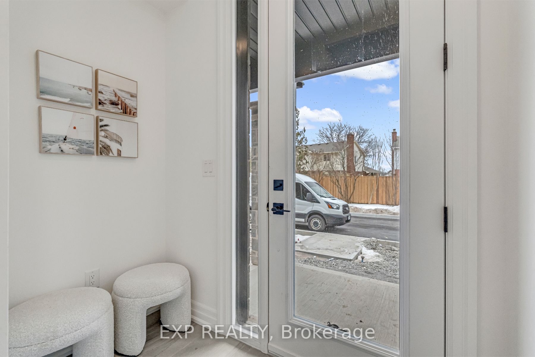 2154 Walkers Line 7