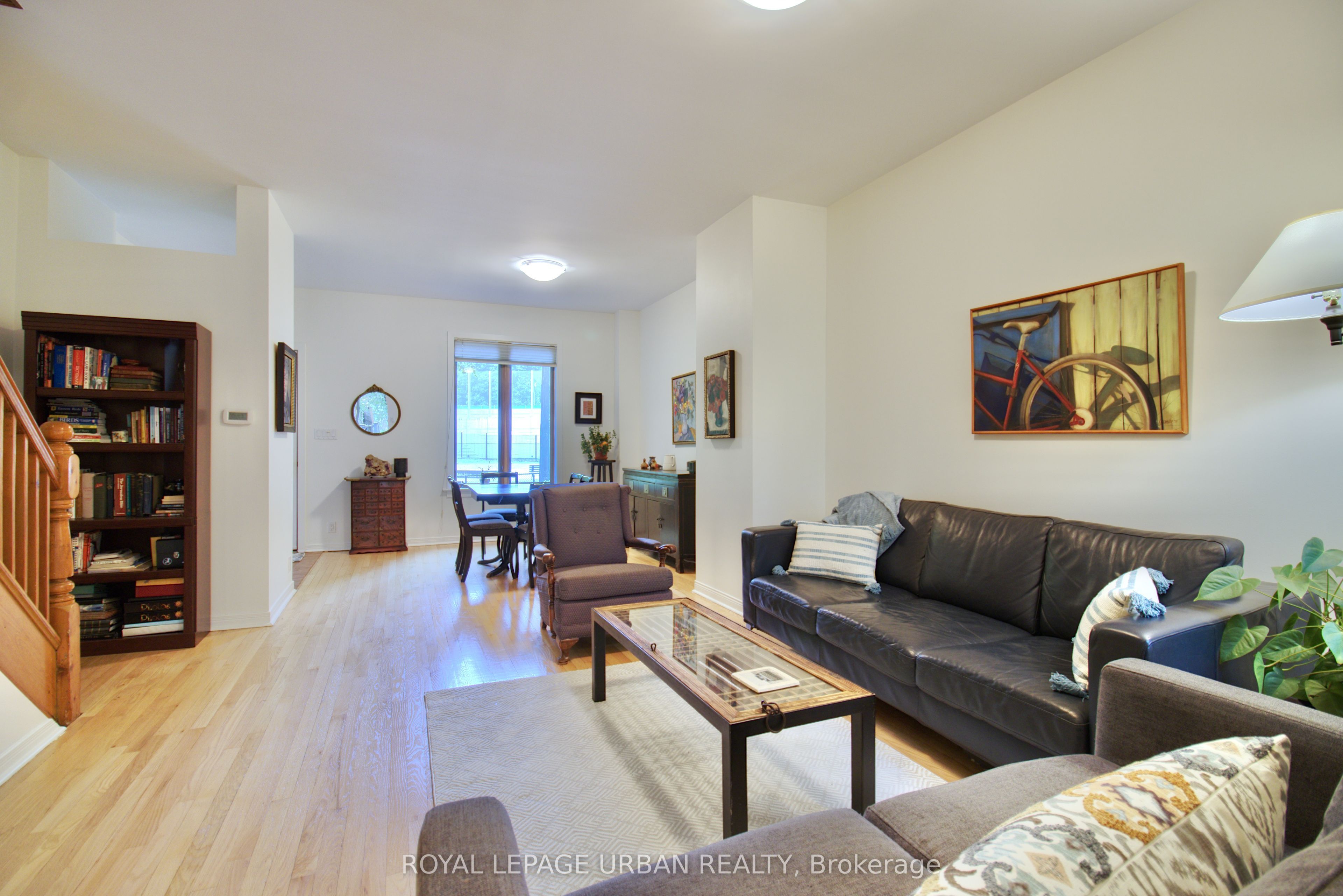 277 Booth Avenue