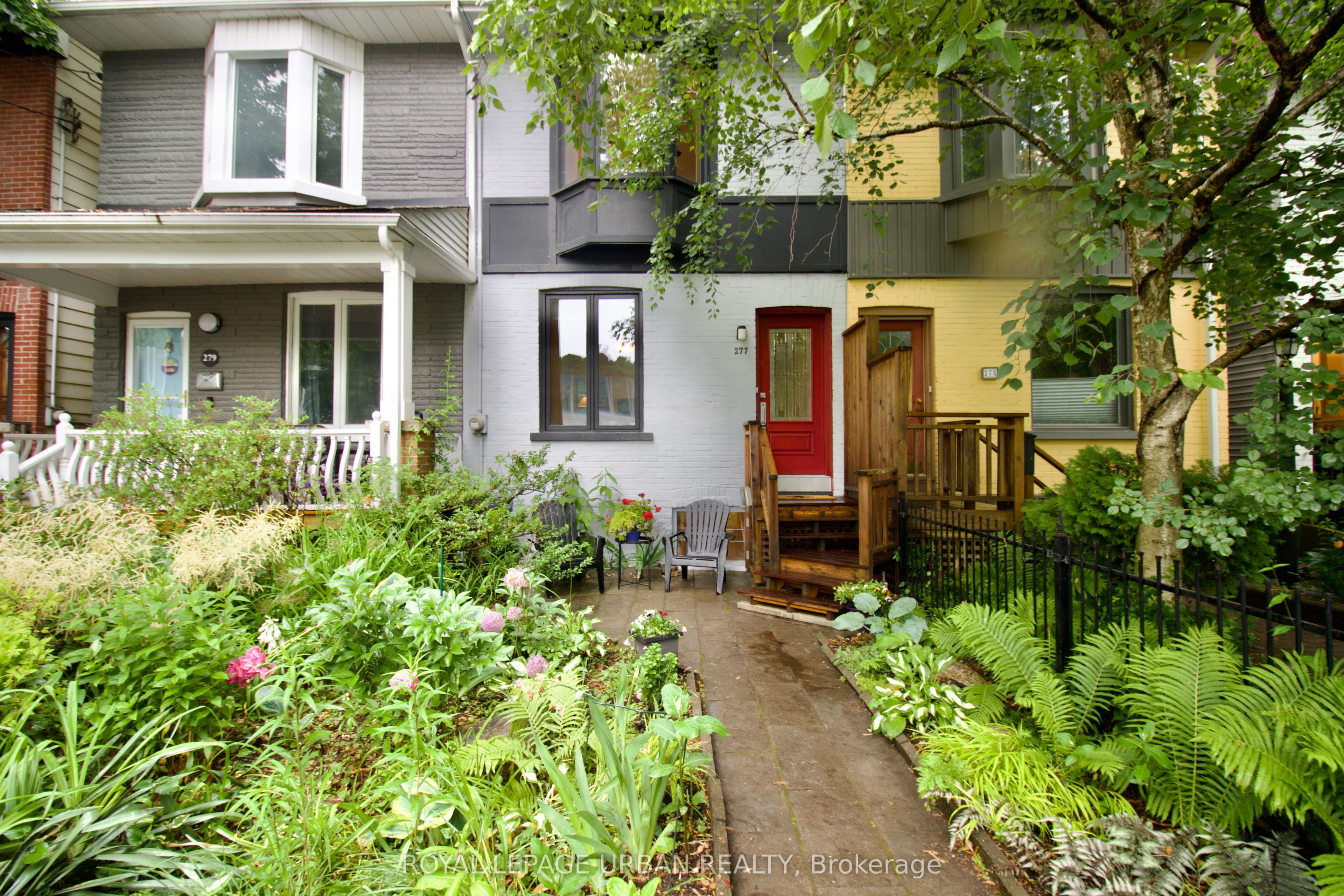 277 Booth Avenue