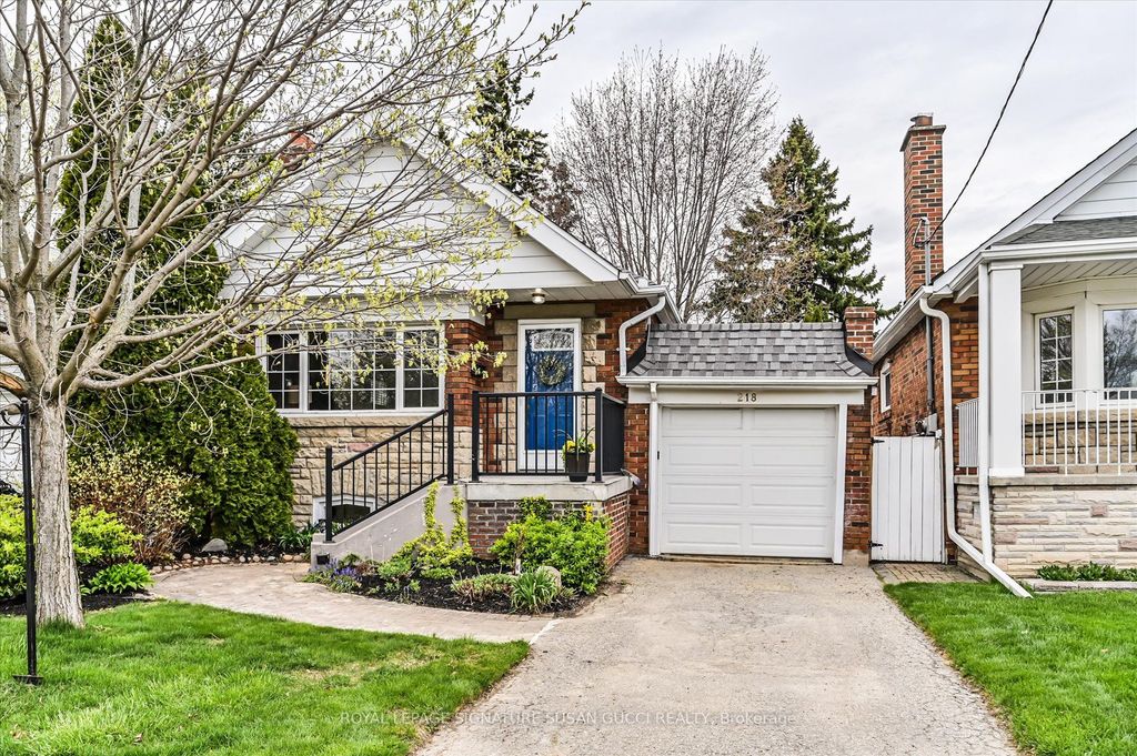 Photo of 218 Glenwood Crescent, Toronto, ON M4B 1K4 (MLS # E13092908)