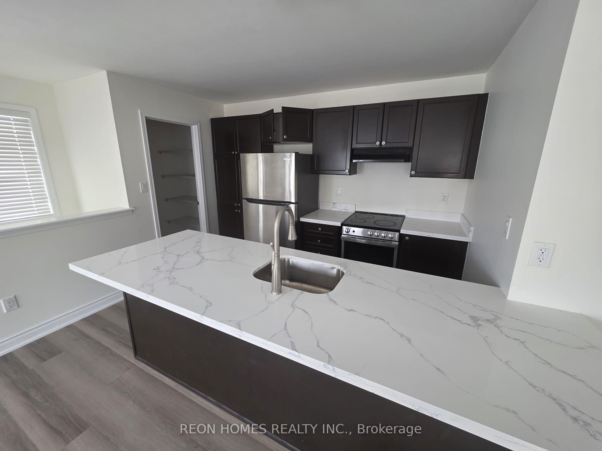 237 B Cornell Park Avenue (Coach)