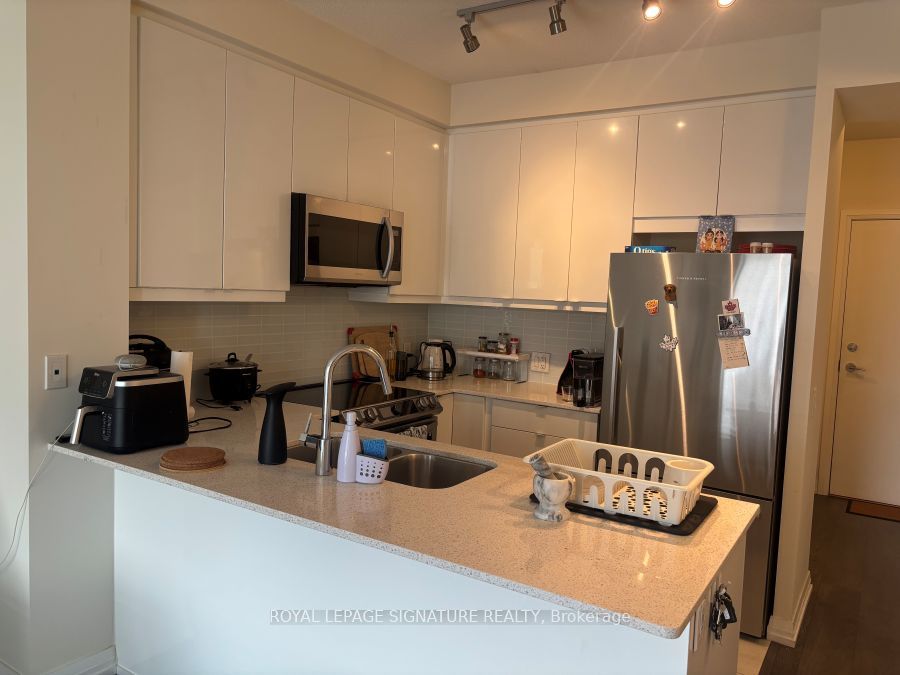 50 Thomas Riley Road 405