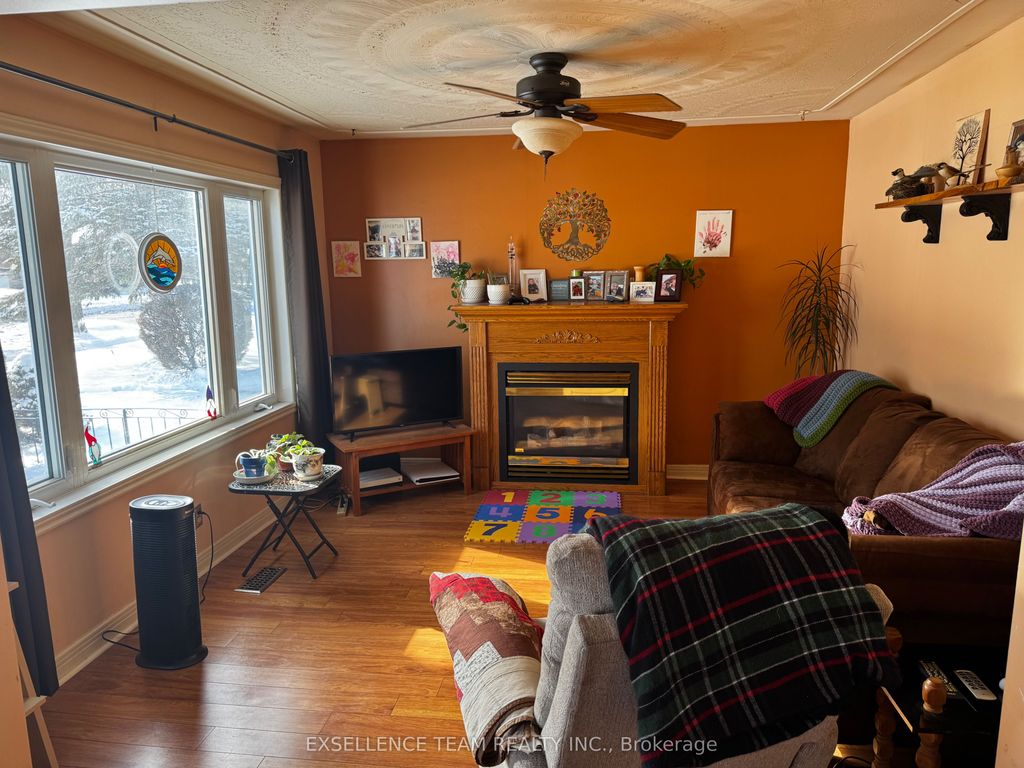 Photo of 1300 Gallinger Avenue, Cornwall, ON K6J 4T5 (MLS # X12750592)