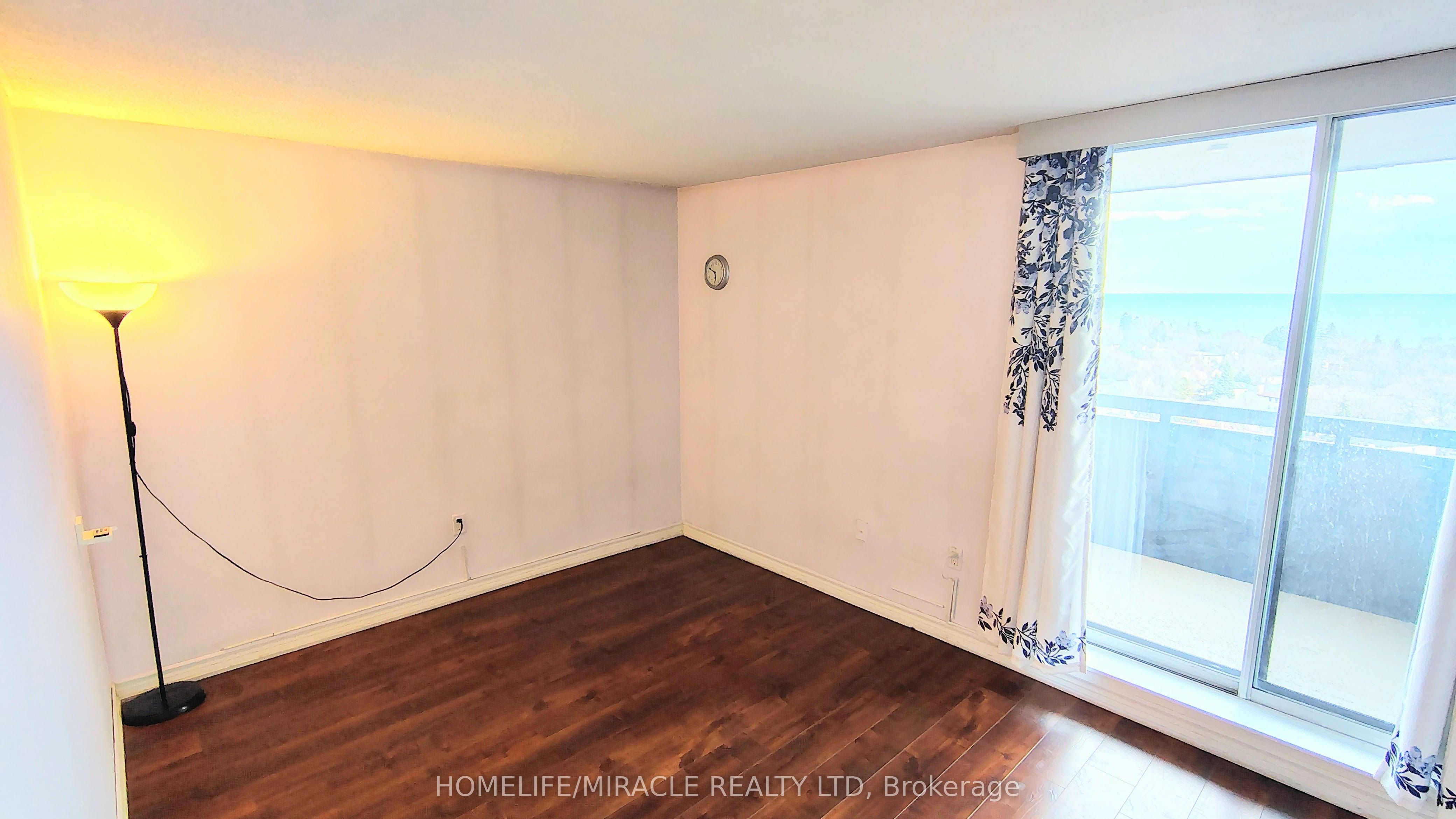 3845 Lake Shore Boulevard W 1512