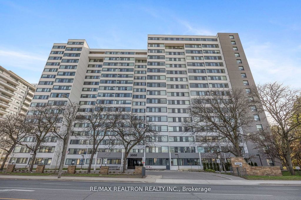 Photo of 3000 Bathurst Street #601, Toronto, ON M6B 3B4 (MLS # C12983866)