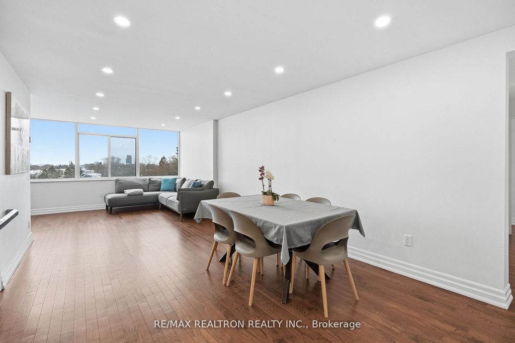 Photo of 3000 Bathurst Street #601, Toronto, ON M6B 3B4 (MLS # C12983866)