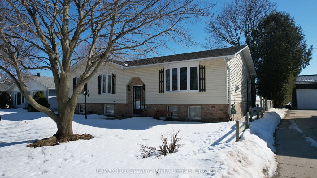 Photo of 317 Bricker Street, Saugeen Shores, ON N0H 2C1 (MLS # X12847768)