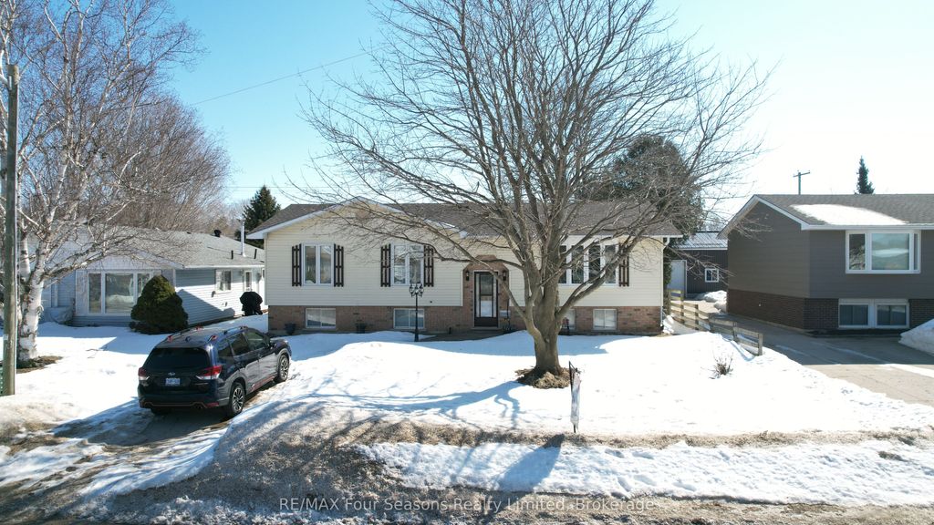 Photo of 317 Bricker Street, Saugeen Shores, ON N0H 2C1 (MLS # X12847768)