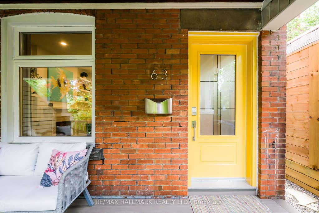 Photo of 63 Hillsview Avenue, Toronto, ON M6P 1J4 (MLS # W13507566)