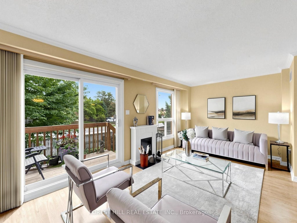 Photo of 725 Vermouth Avenue #10, Mississauga, ON L5A 3X5 (MLS # W13885668)
