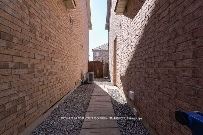 128 Watsonbrook Drive Lower unit