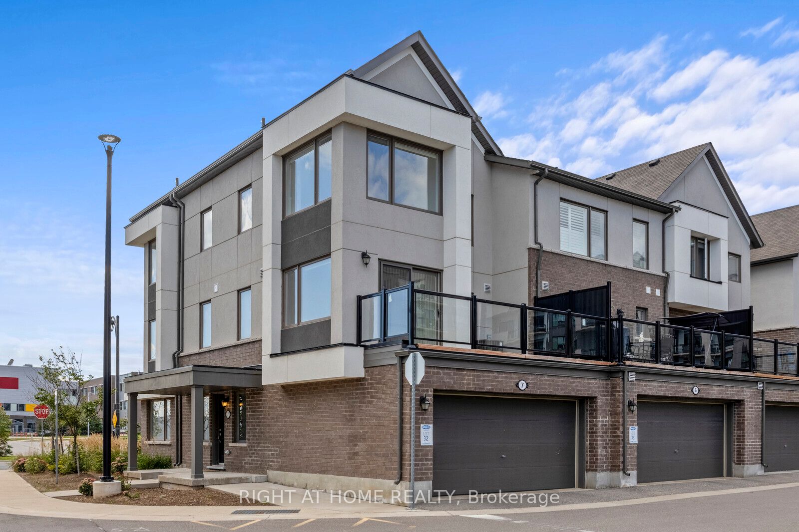 1125 Leger Way 7