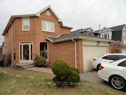 6947 Hickling Crescent Mississauga ON L5N 5A9